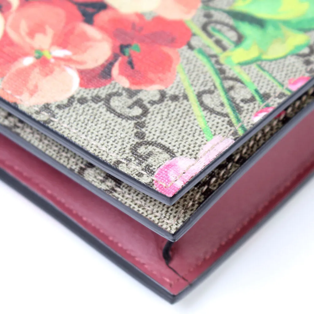 402724 Blooms Chain Wallet