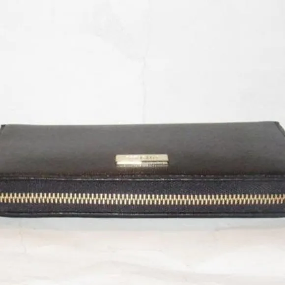 Furla NWT Black XL Leather Checkbook Zip Around Wallet